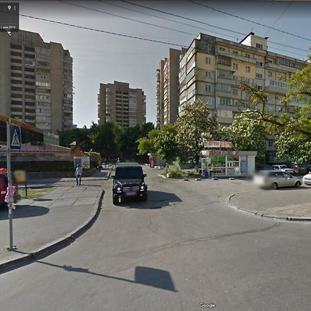 Comfortable Flat Near The Dnieper River In Kiev Exterior foto
